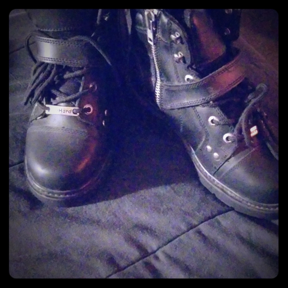 Men's boots